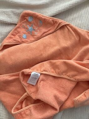 Cotton baby towel beach shells embroidered